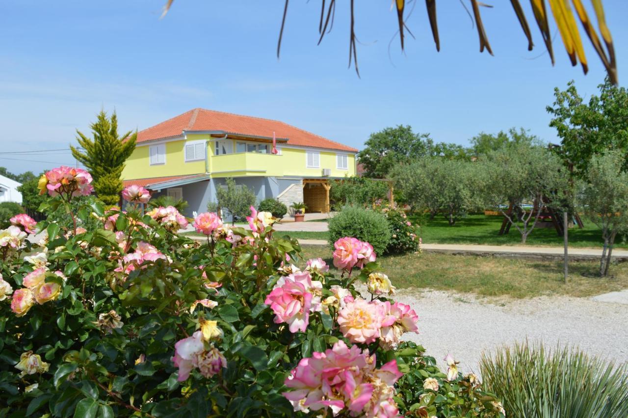 Studio Apartments Luka Biograd - Benkovac Exterior foto